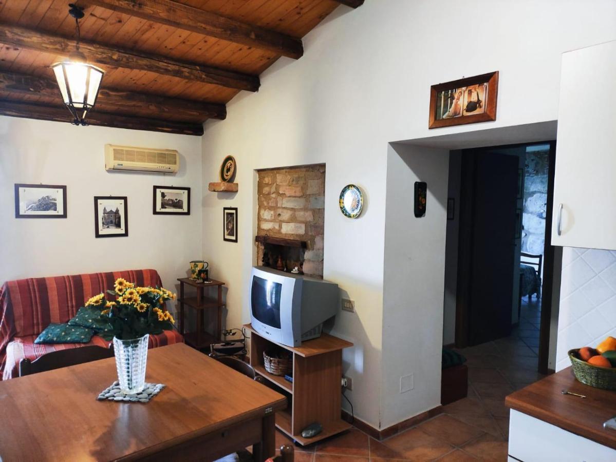 A Casa Di Peppino Villa Greco Tindari Luaran gambar