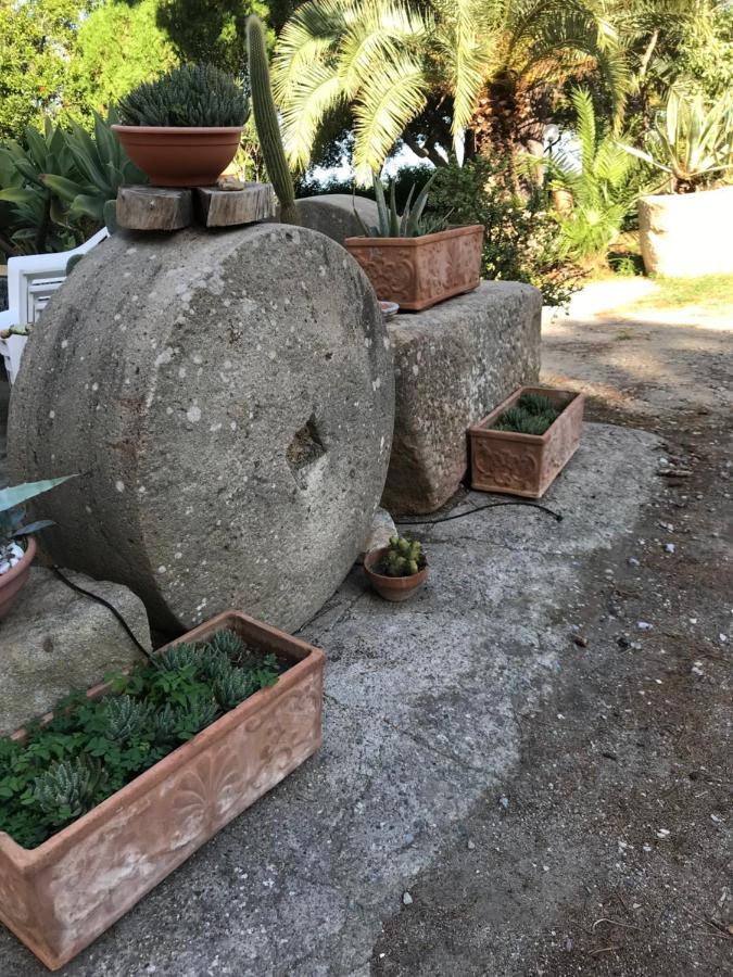 A Casa Di Peppino Villa Greco Tindari Luaran gambar