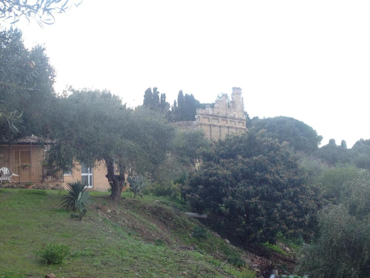 A Casa Di Peppino Villa Greco Tindari Luaran gambar