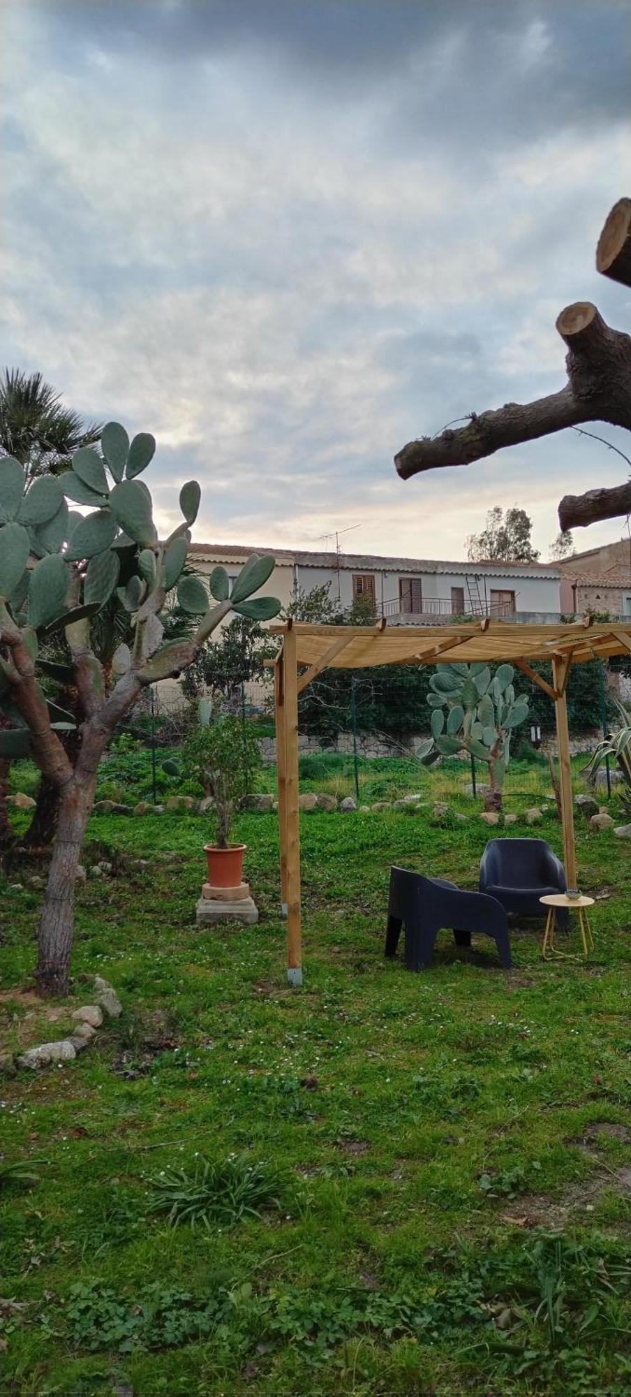 A Casa Di Peppino Villa Greco Tindari Luaran gambar