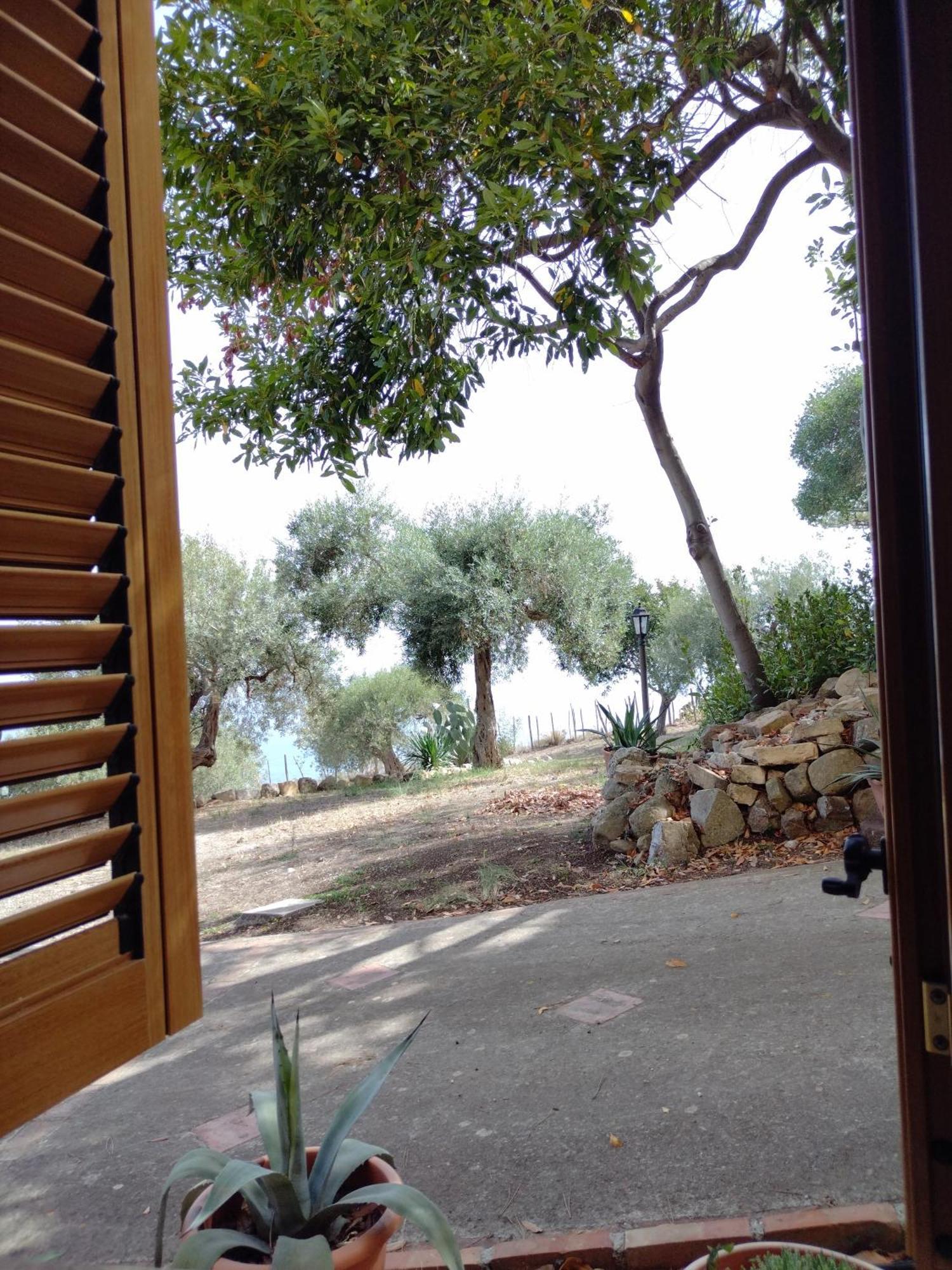 A Casa Di Peppino Villa Greco Tindari Luaran gambar